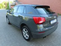 Usata Audi Q2 Basis 150 CV (110 kW) 2017 Grigio SUV