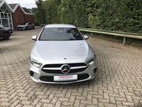 Gebraucht Mercedes A180 116 PS (85 kW) 2019 Silber Limousine