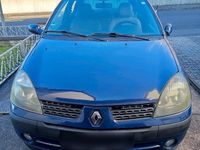 Gebraucht Renault Clio II 98 PS (72 kW) 2001 Blau Kleinwagen