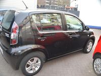 Gebraucht Daihatsu Sirion 69 PS (50 kW) 2011 Schwarz Kleinwagen