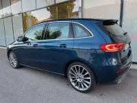 Gebraucht Mercedes B180 116 PS (85 kW) 2019 Blau Kleinwagen