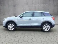 Neu Audi Q2 Advanced Plus 150 PS (110 kW) 2026 Grau (grau (pfeilgrau perleffekt)) SUV