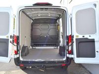Neu Ford Transit Trend 131 PS (96 kW) 2025 Weiß Limousine