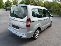 Gebraucht Ford Tourneo 101 PS (74 kW) 2018 Silber Kombi