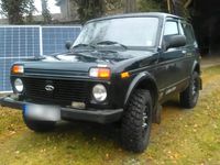 Gebraucht Lada niva 82 PS (60 kW) 2013 Grün SUV