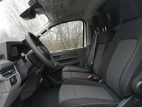 Neu VW T6.1 100 kW (136 PS) 2026 Stone grey Van