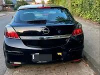 Gebraucht Opel Astra 105 PS (77 kW) 2006 Schwarz Coupé
