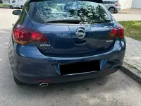 Gebraucht Opel Astra Edition 140 PS (102 kW) 2010 Blau Limousine