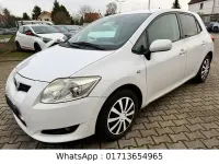 Gebraucht Toyota Auris Life 162 PS (119 kW) 2009 Weiß Kleinwagen