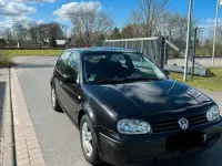 Gebraucht VW Golf IV 75 PS (55 kW) 2002 Schwarz Kleinwagen