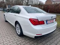 Gebraucht BMW 740 306 PS (225 kW) 2012 Weiß Limousine