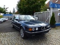 Gebraucht BMW 730 188 PS (138 kW) 1989 Dunkelblau (metallic) Limousine