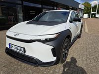 Gebraucht Toyota bZ4X Basis 150 kW (204 PS) 2023 Platinumweiß perleffekt SUV