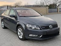 Gebraucht VW Passat 105 PS (77 kW) 2011 Grau Limousine