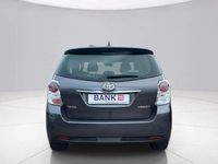 Gebraucht Toyota Verso 132 PS (97 kW) 2015 Grey metallic Van / Kleinbus