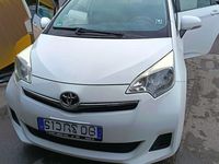 Gebraucht Toyota Verso-S 99 PS (72 kW) 2013 Grau Van / Kleinbus