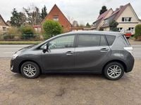 Gebraucht Toyota Verso 132 PS (97 kW) 2015 Grau Van / Kleinbus