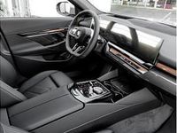 Neu BMW 520 M Sport 197 PS (144 kW) 2026 Grau (m brooklyn grau) Kombi