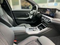 Gebraucht BMW 330 M Sport 245 PS (180 kW) 2024 Grau Limousine