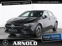 Gebraucht Mercedes A200 Progressive 163 PS (119 kW) 2025 Kosmosschwarz (metallic) Limousine