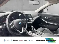 Gebraucht BMW 318 Advantage 150 PS (110 kW) 2022 Schwarz Limousine