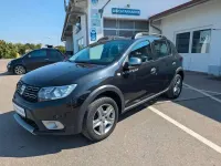 Gebraucht Dacia Sandero Prestige 90 PS (66 kW) 2017 Perlmuttschwarz Kleinwagen