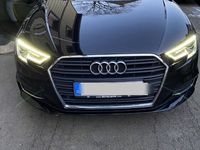 gebraucht Audi A3 8V 1.6 TDI SPORTBACK; 8-FACH; SHZ; LED; 2.HND