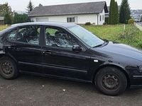 Second-hand Seat Leon 101 CP (74 kW) 2000 Negru Hatchback