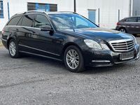 Gebraucht Mercedes E220 Avantgarde 170 PS (125 kW) 2013 Schwarz Kombi