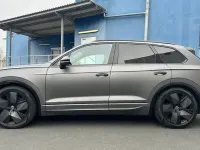 Gebraucht VW Touareg R-line 231 PS (169 kW) 2024 Grau SUV