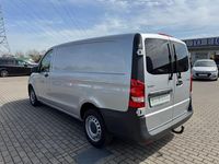 Gebraucht Mercedes Vito 102 PS (75 kW) 2022 Silber Van