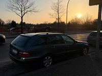Gebraucht Mercedes E280 Avantgarde 190 PS (139 kW) 2005 Grau Kombi