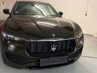 Gebraucht Maserati Levante 275 PS (202 kW) 2017 Grün SUV