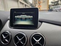 Gebraucht Mercedes B220 177 PS (130 kW) 2014 Silber Van / Kleinbus