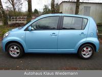 Gebraucht Daihatsu Sirion 91 PS (66 kW) 2008 Blau Kleinwagen