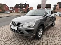Gebraucht VW Touareg Terrain Tech 262 PS (192 kW) 2015 Meteorgrau/canyon grey SUV