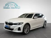 Używany BMW 320 Shadowline 190 KM (139 kW) 2023 Biały Kombi