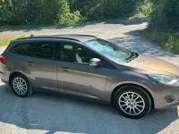 Usado Ford Focus 125 CV (91 kW) 2013 Gris Familiar
