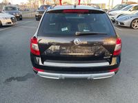 Gebraucht Skoda Octavia Scout 4x4 184 PS (135 kW) 2019 Schwarz Kombi