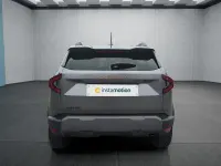 Neu Dacia Duster 122 PS (89 kW) 2026 Grün SUV