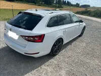 Gebraucht Skoda Superb LAURIN & KLEMENT 150 PS (110 kW) 2017 Weiß Kombi