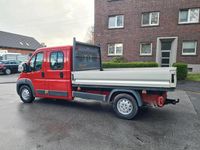 Gebraucht Peugeot Boxer 163 PS (119 kW) 2017 Rot Van