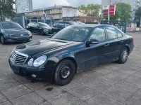 Second-hand Mercedes E200 136 CP (100 kW) 2006 Negru Berlinǎ
