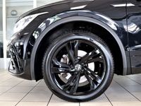 gebraucht VW Tiguan 4M R-Line Black Style AHK HUD STHZ Matrix