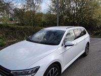 Gebraucht VW Passat 200 PS (147 kW) 2022 Weiß Kombi