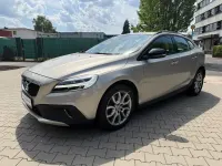 Gebraucht Volvo V40 CC 120 PS (88 kW) 2017 Gold Kombi