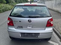 Gebraucht VW Polo 75 PS (55 kW) 2003 Silber Kleinwagen