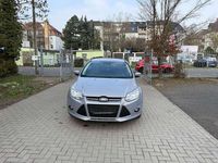 Gebraucht Ford Focus Trend 116 PS (85 kW) 2011 Grau Limousine