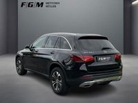 Gebraucht Mercedes GLC300e 320 PS (235 kW) 2021 Unilack schwarz uni SUV