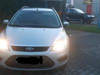 Gebraucht Ford Focus 116 PS (85 kW) 2009 Silber Kombi